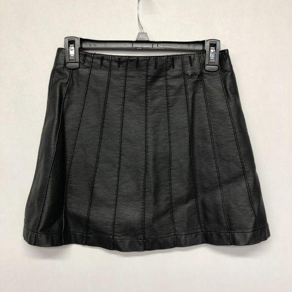 Free People Women Faux Leather Snap Button Mini Skirt Size 2 Black M122 -28 - Picture 15 of 15